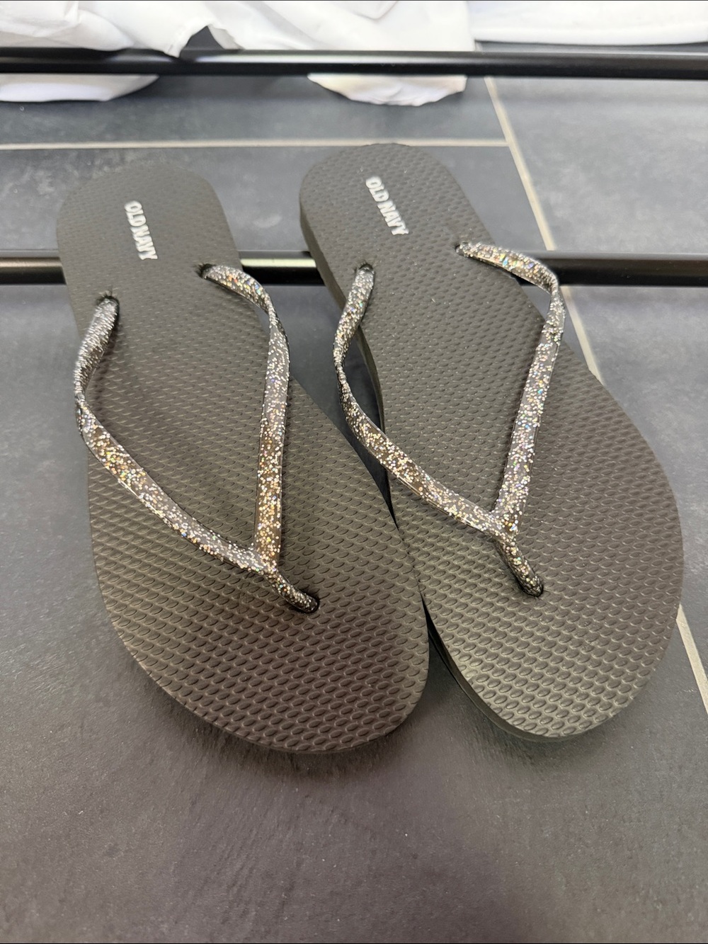 Old Navy Black Glitter Strap Women’s Sandals size 9